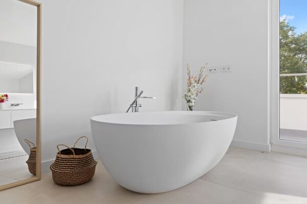 Foto einer freistehenden Badewanne