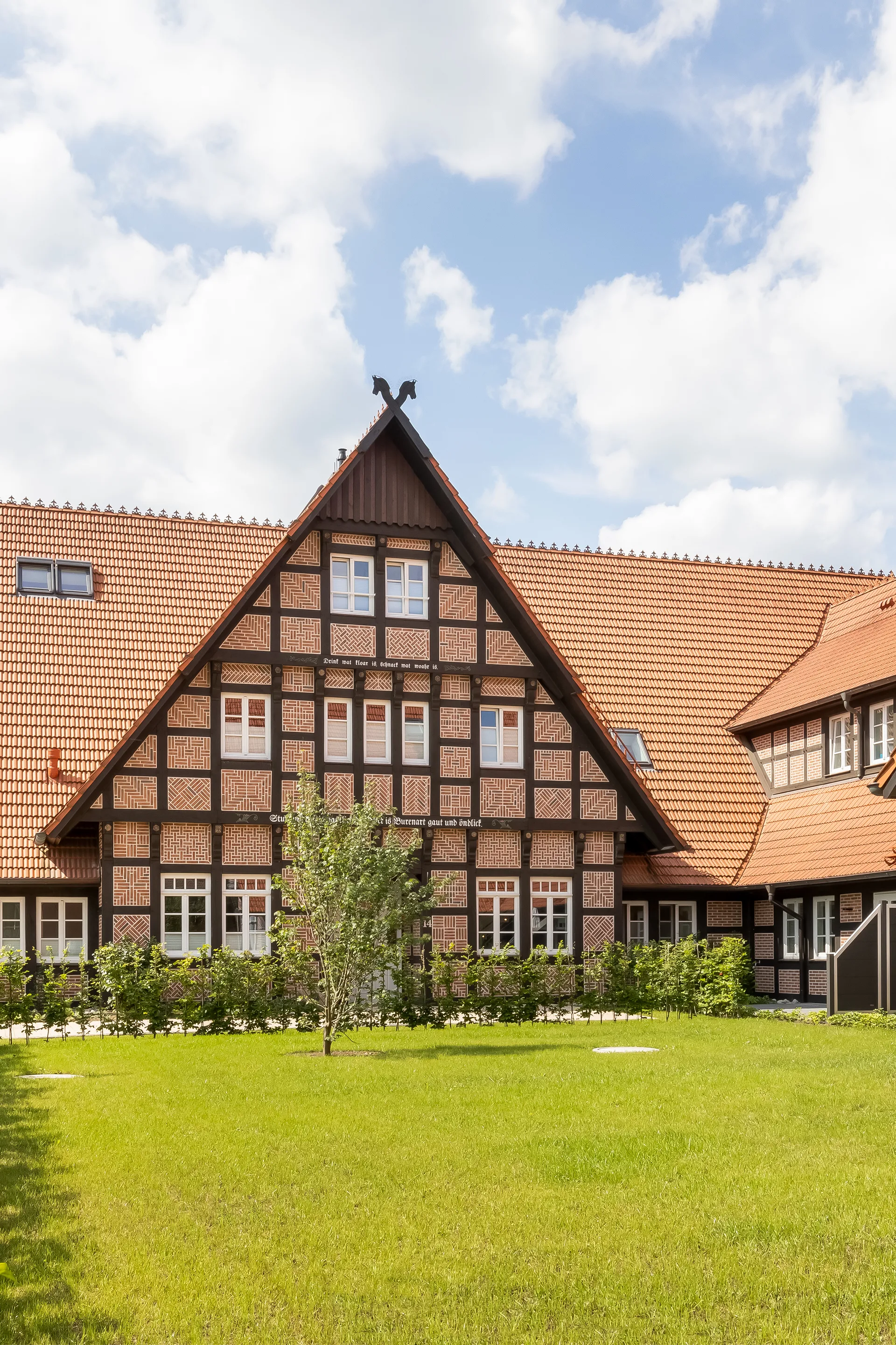 Fachwerkhäuser mit Gartenanlage